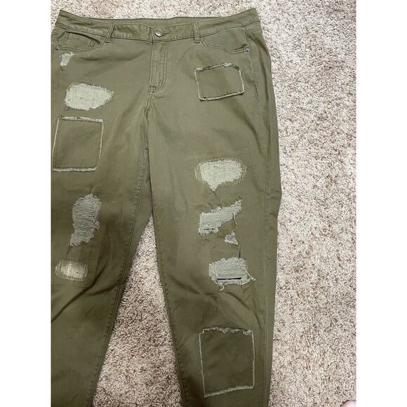 Plus 18 Casual Distressed Ripped Patched Relaxed Army Green Tapered Leg Jeans - Picture 3 of 12